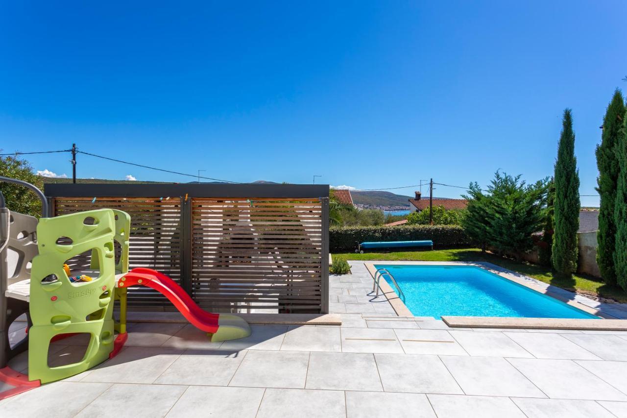 Sun & Sea Villa Kornić Eksteriør bilde