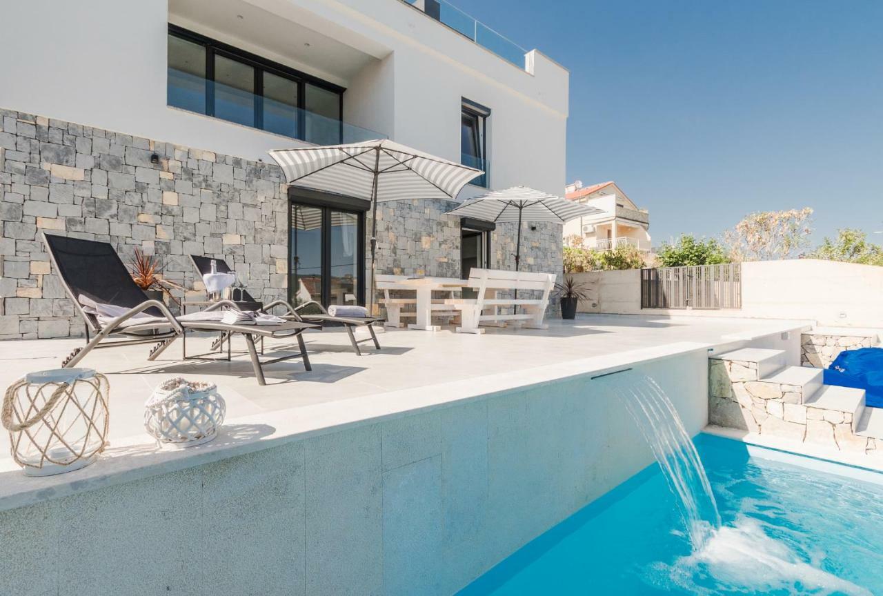 Sun & Sea Villa Kornić Eksteriør bilde